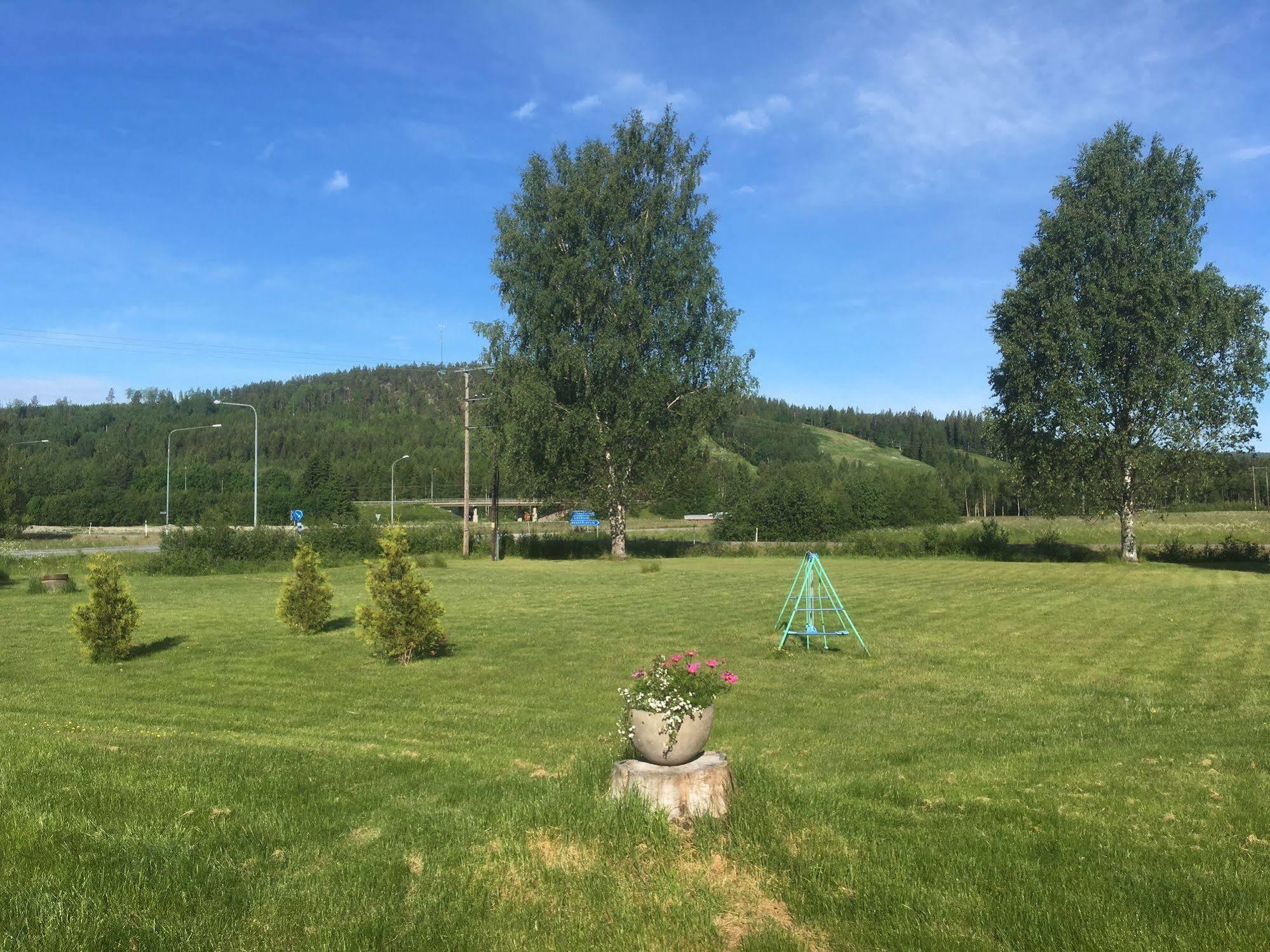 Naetra Motell Bjästa Exterior foto